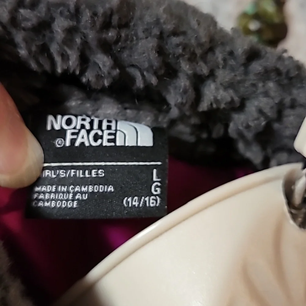 The North Face Fleece Jacket - Picture 5 of 8